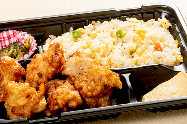 チャーハン唐揚げ弁当