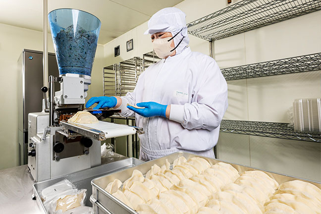 餃子製造の様子