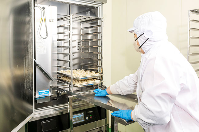 餃子製造の様子