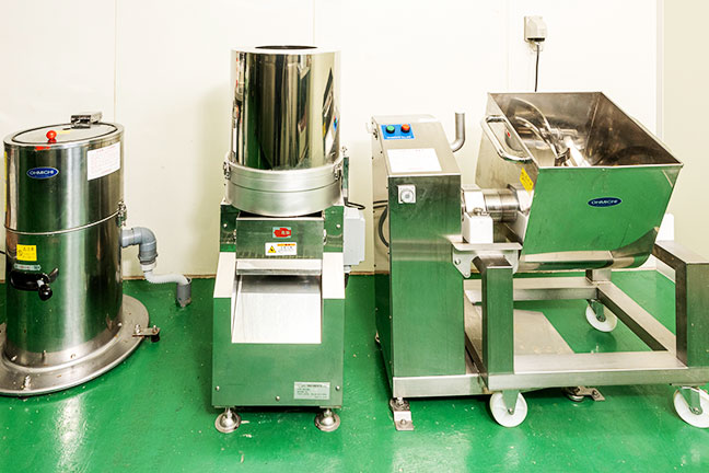 餃子の餡作り用のミキサー・脱水機等